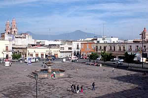 Morelia.- Plaza Valladolid y Templo de San Francisco